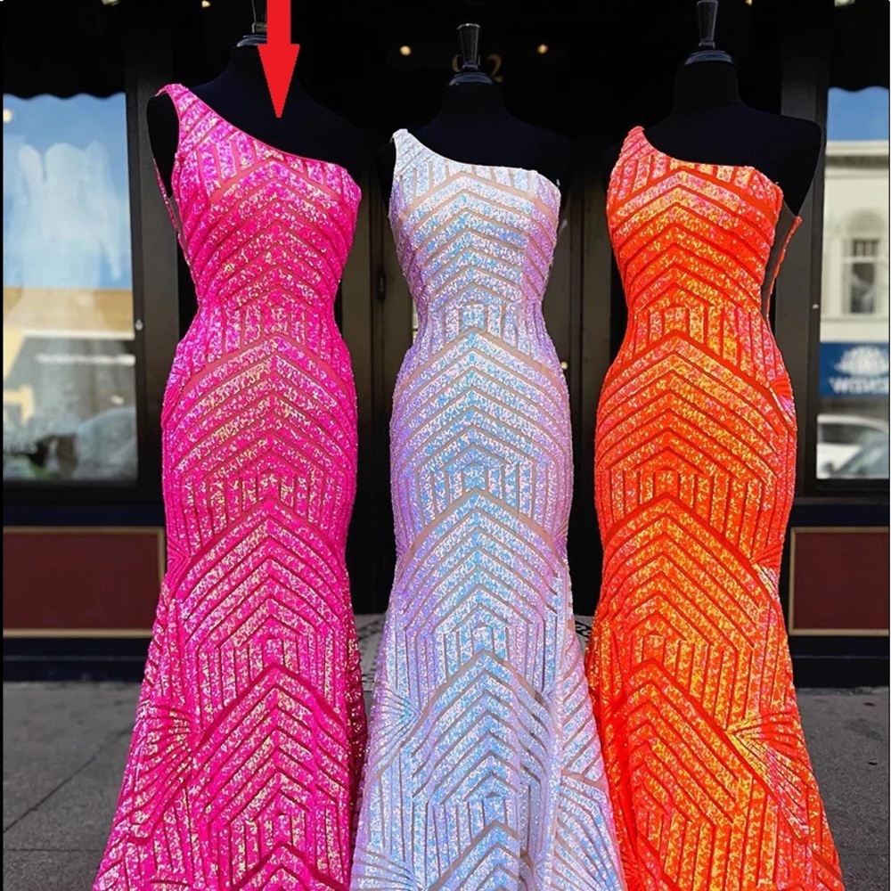 Formal Dress - Brand new, never worn
